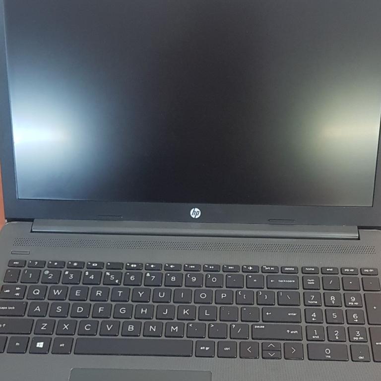 Clean slim hp Radeon hd Graphics processor charger included in Pretoria - Image 1