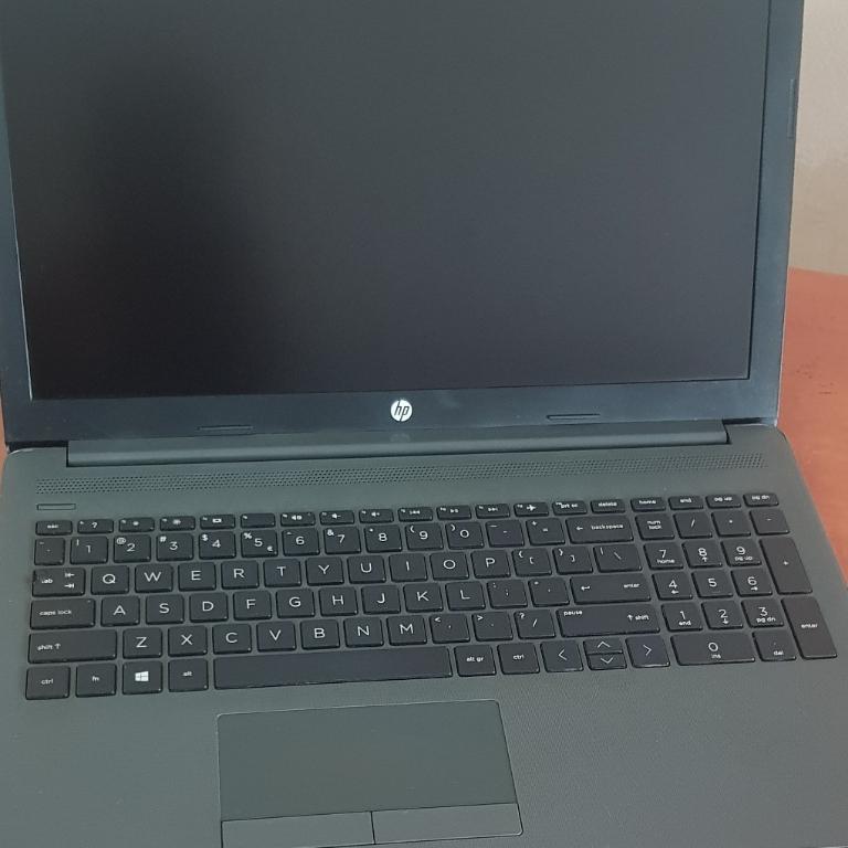 Clean slim hp Radeon hd Graphics processor charger included in Pretoria - Image 2