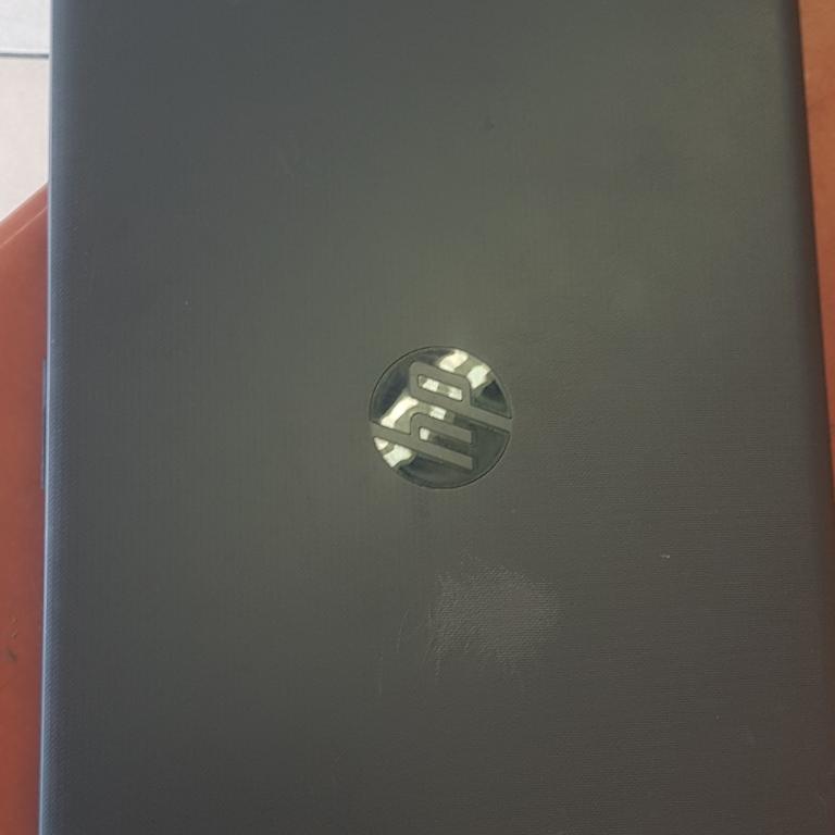 Clean slim hp Radeon hd Graphics processor charger included in Pretoria - Image 3