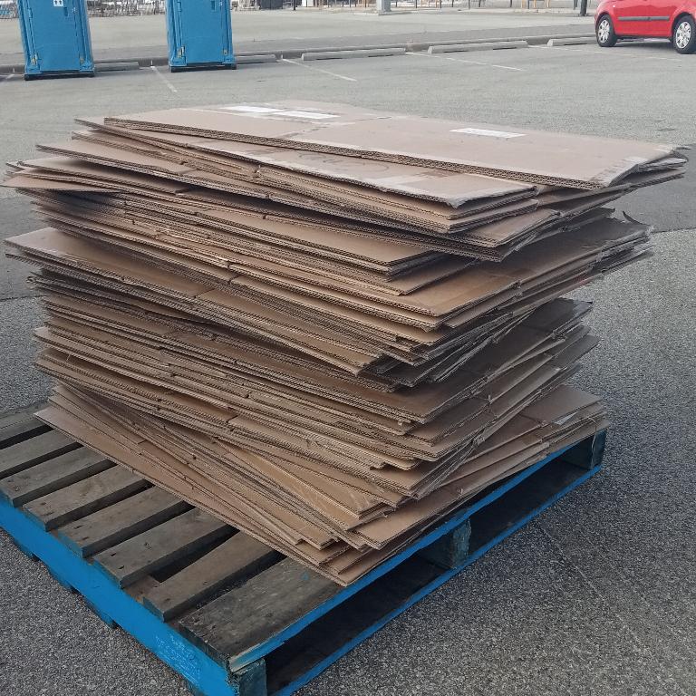 Packing Boxes Flat in Perth - Image 1