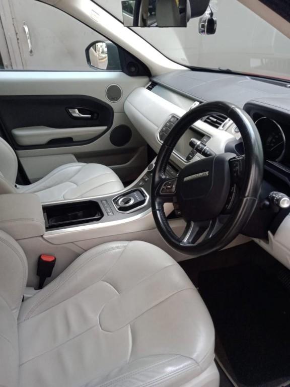 Range Rover Evoque CAR RENTAL in Queenstown - Image 4