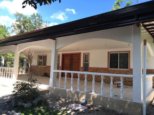 House and Lot For Rent Near The Beach REN009 in Bacoor - Image 1
