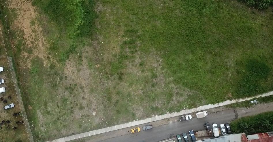 PRECIOSA Y ÚTIL PROPIEDAD COMERCIAL EN CARTAGO. en Oreamuno - Imagen 4