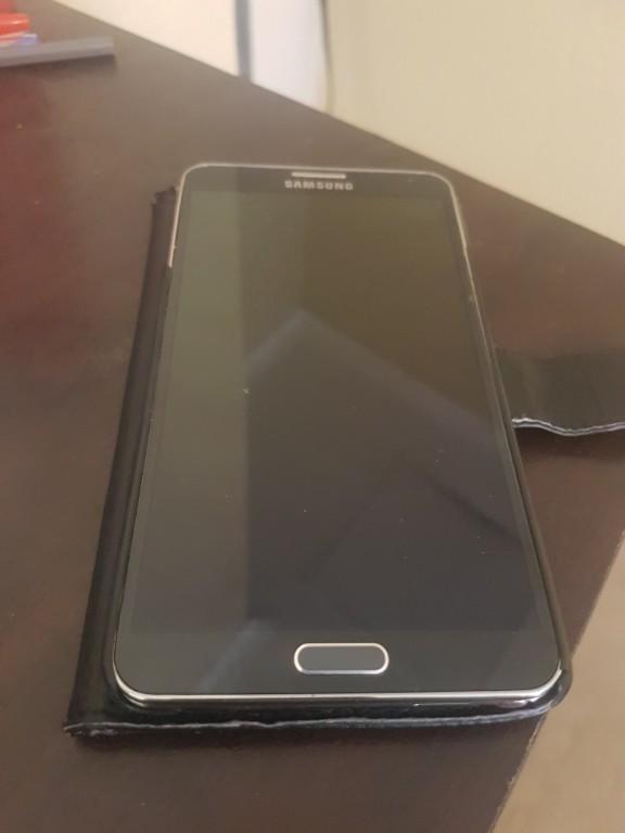 Samsung Note 3 in Roodepoort - Image 3