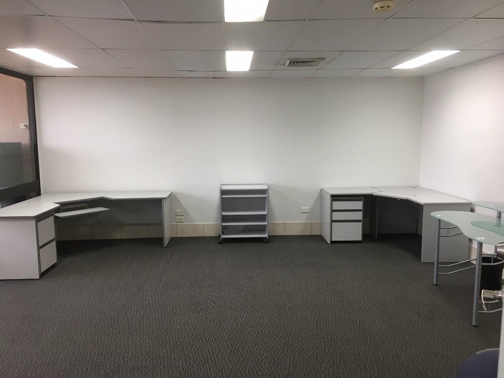 Office Space to Rent in Ashmore - Image 4