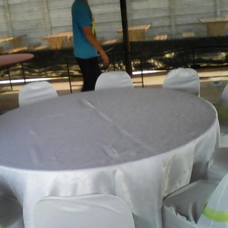 Round Catering Tables in Roodepoort - Image 4
