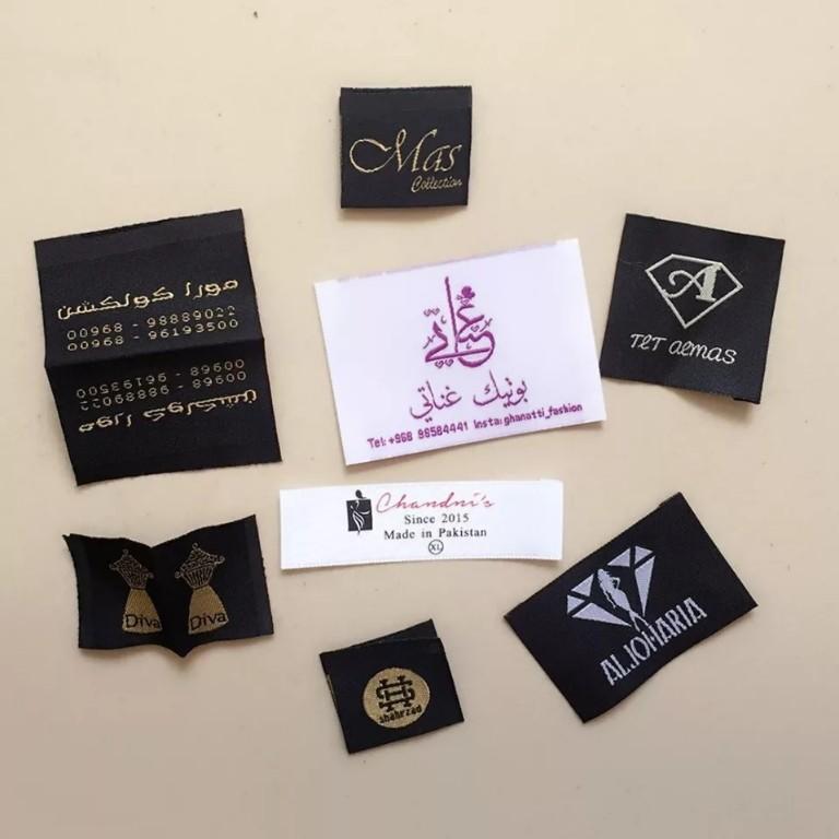 WOVEN DRESS LABEL in Teshie - Image 1