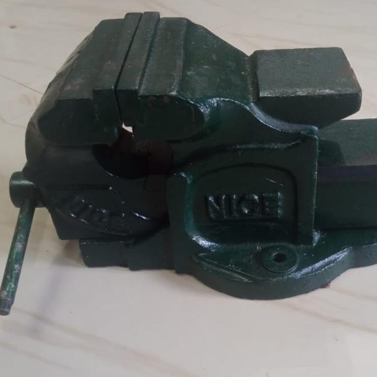 BENCH VISE in Anna Nagar - Image 3