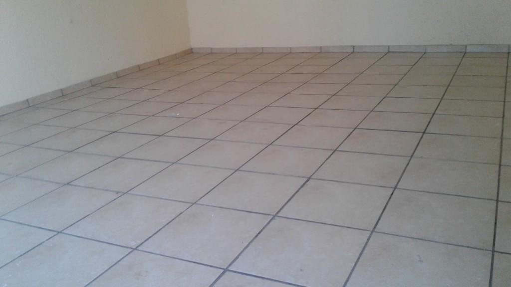 ROOM TO RENT IN THOKOZA / PHOLA PARK in Benoni - Image 1