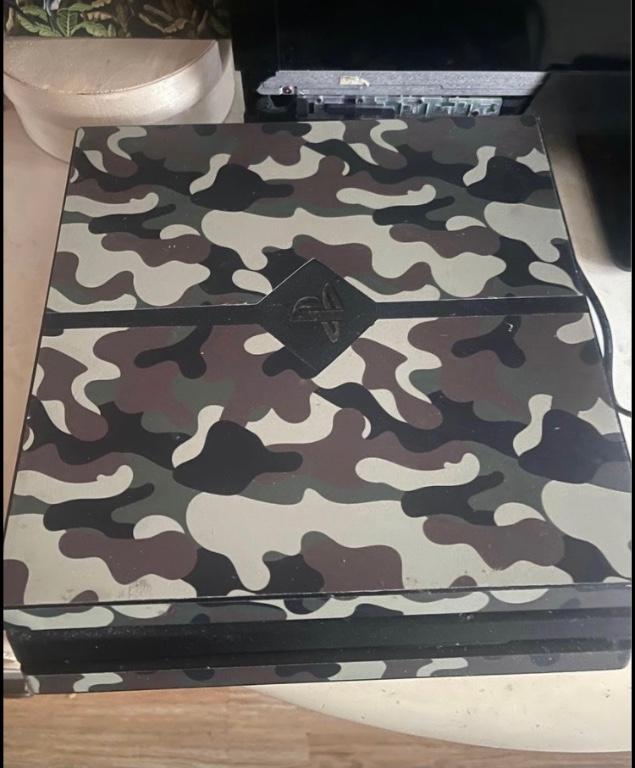 Ps4 Pro 1T à Chatou - Photo 3