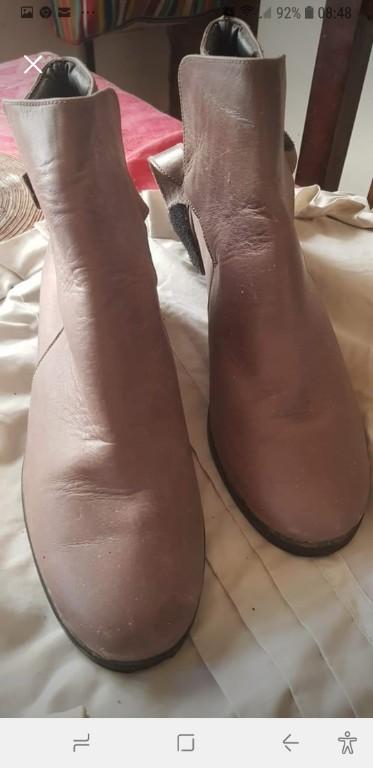 Vendo Botas en Morón - Imagen 4