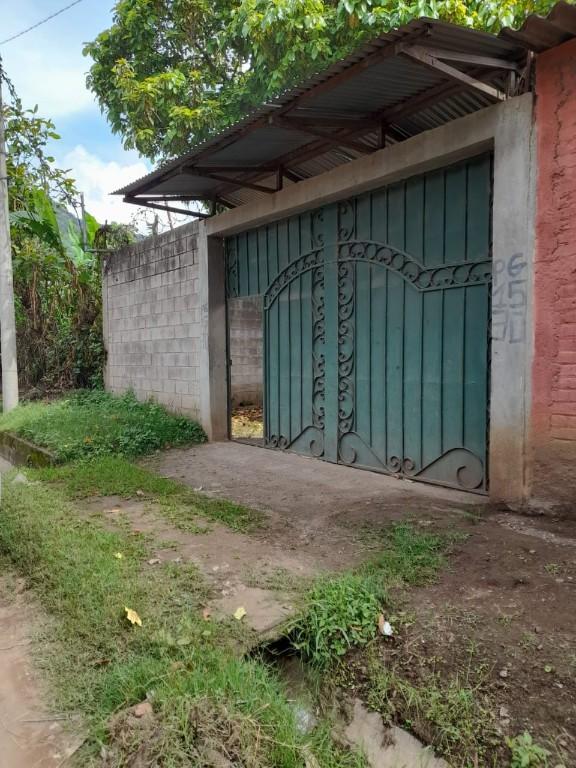 Terreno con Paredes y servicios basicos en San Sebastián Salitrillo - Imagen 1
