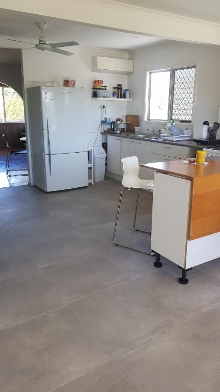 Room for single in Loganholme - Image 2