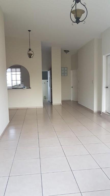 En venta Apartamento en Colonia San Francisco, San Salvador en Rosario de Mora - Imagen 1