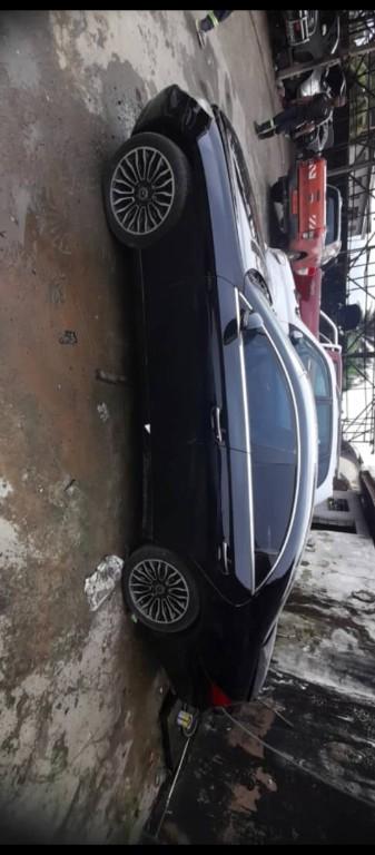 Mercedes CLS à Douala - Photo 2