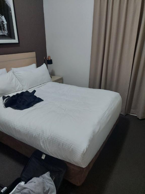 Seeking flatmate in Hume - Image 1