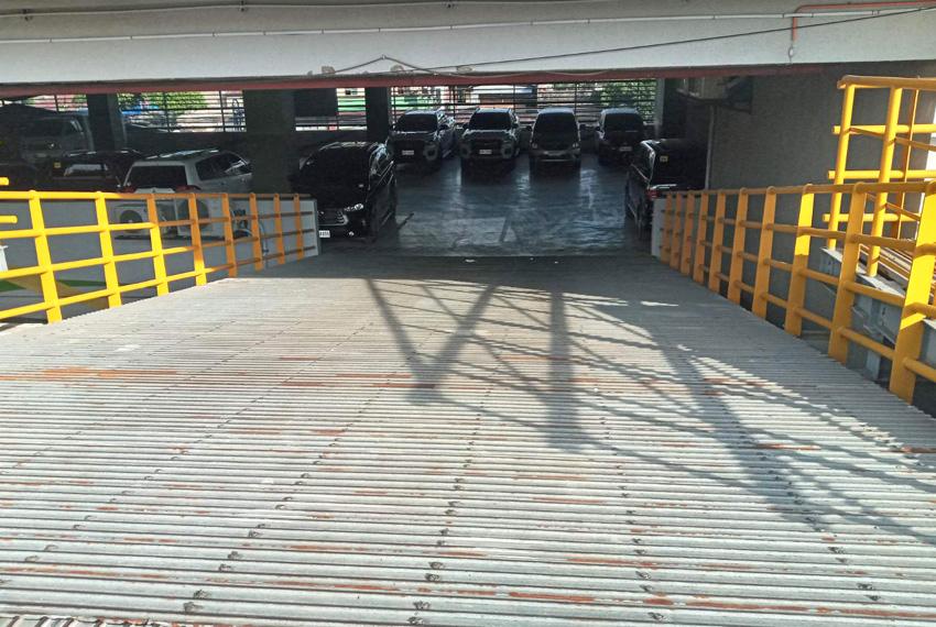 1060 SqM Bare Office Space For Rent In Mandaue in Cebu City - Image 8
