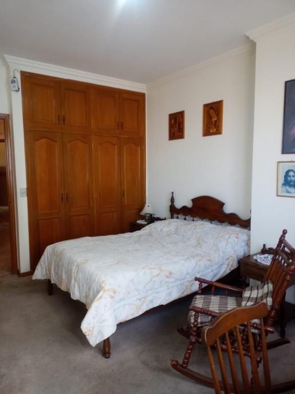 EN VENTA DEPARTAMENTO TORRES SOFER 3 DORMITORIOS en Vinto - Imagen 4