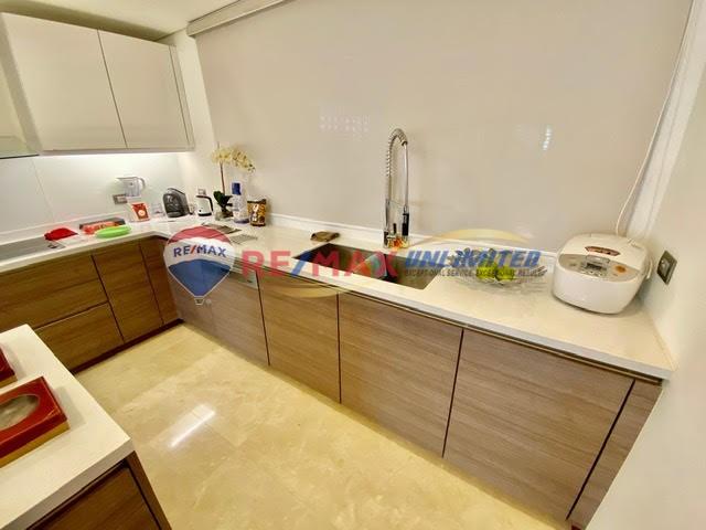 FOR SALE Two Roxas Triangle Furnished and Upgraded 3 BR Unit in Makati - Image 15