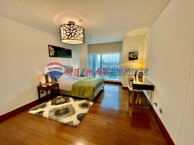 FOR SALE Two Roxas Triangle Furnished and Upgraded 3 BR Unit in Makati - Image 17