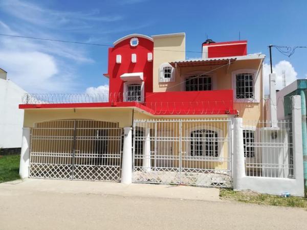 CASA EN RENTA en Morelia - Imagen 1
