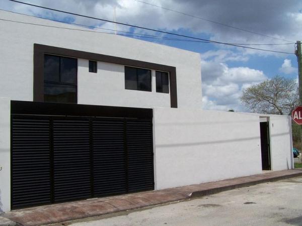 CASA EN RENTA EN RESIDENCIAL MONTECRISTO en Mérida - Imagen 1