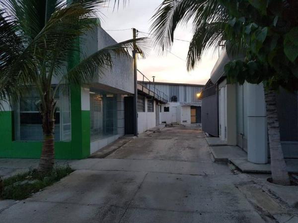 BODEGAS EN RENTA EN XCUMPICH en Mérida - Imagen 1