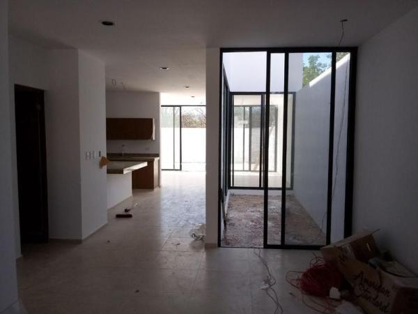CASA NUEVA EN RENTA en Mérida - Imagen 1