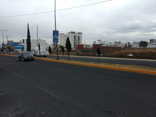 TERRENO COMERCIAL RENTA RADIAL ZAPATA TLAXCALANCINGO PUEBLA en Tlaxcalancingo - Imagen 1