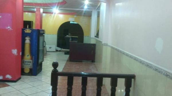 AMPLIO LOCAL EN RENTA EN PORTALES SUR IDEAL PARA RESTAURANTE en Sector Popular - Imagen 1