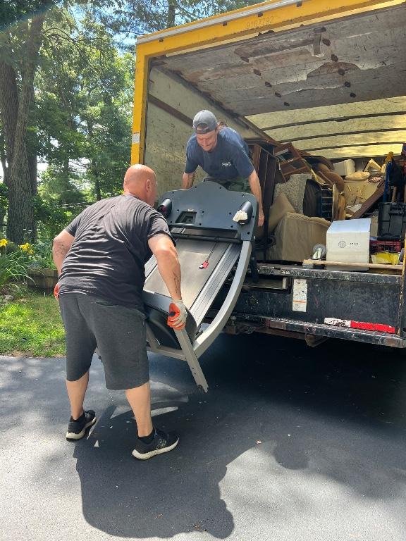 Junk Removal in Cleveland - Image 2