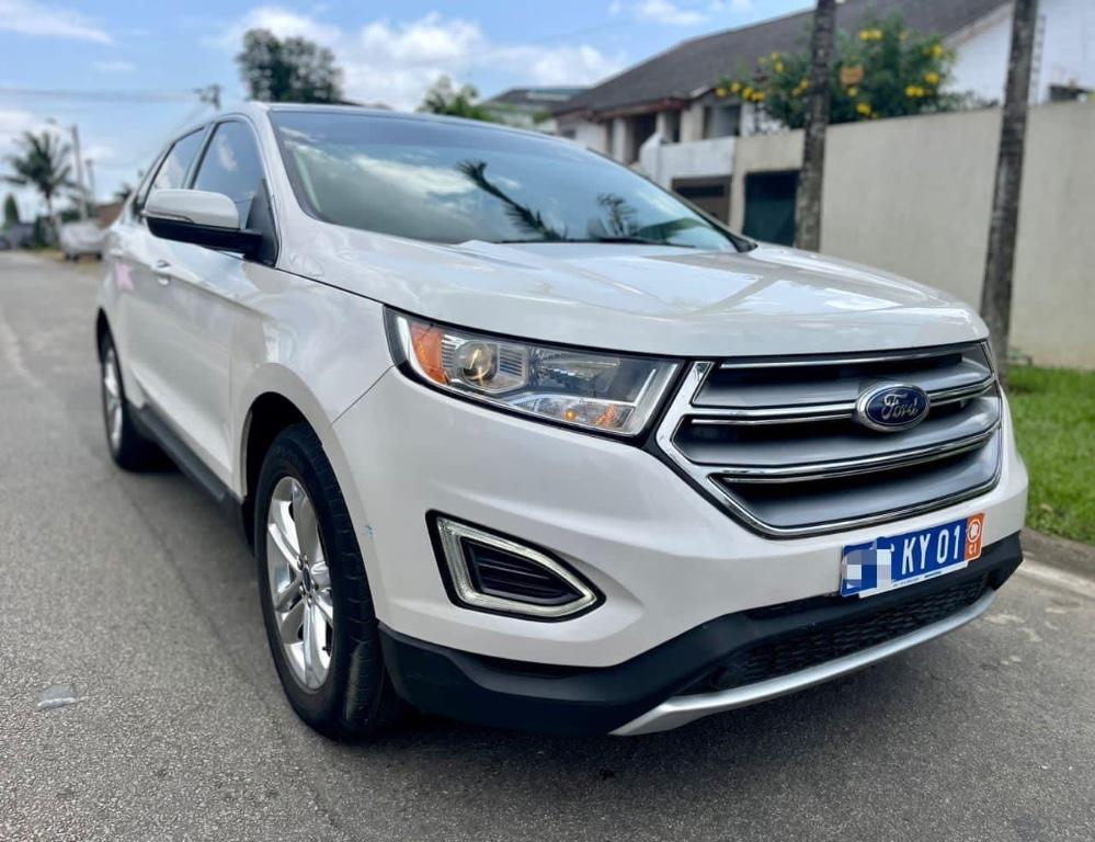 Ford Edge Titanium 2017 à Abidjan - Photo 3