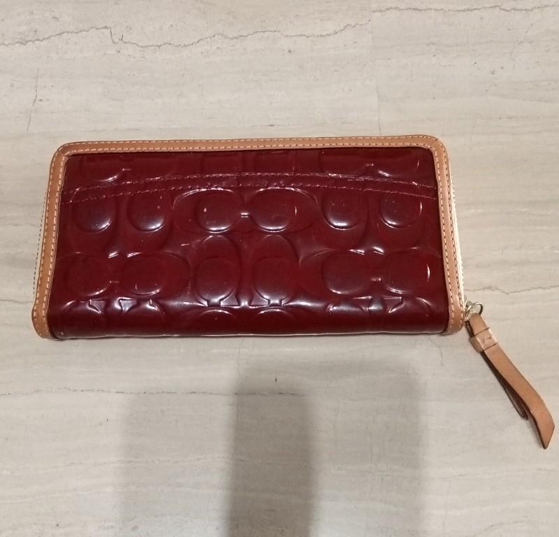 Authentic Coach long wallet in Geylang - Image 2