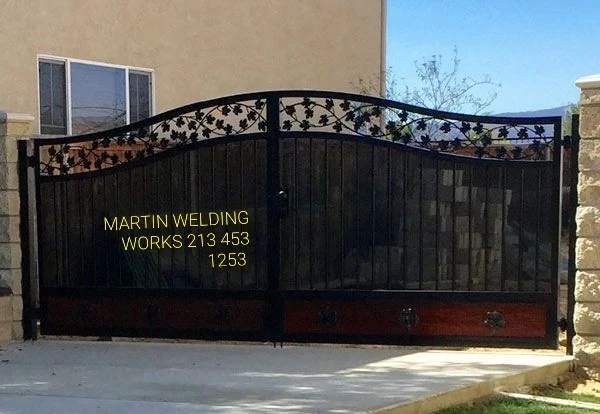 FENCING GATES WELDING IRON WORKS en Huntington Park - Imagen 1