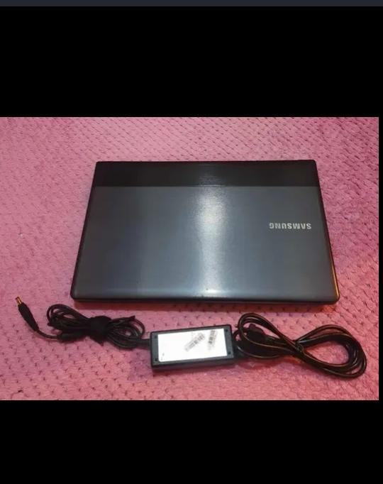 COMPUTER SOLUTION in Benoni - Image 1