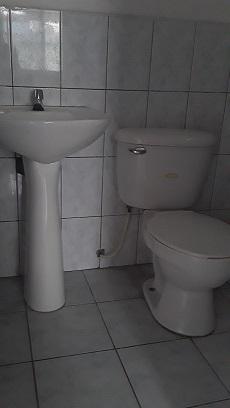 INMOBILIARIA ALARCÓN RENTA EXCELENTE CASA SECTOR AEROPUERTO en Montecristi - Imagen 12