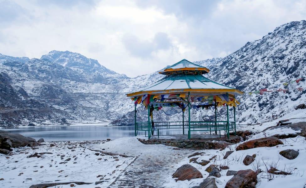 Car Rental In Darjeeling | Darjeeling Car Rental with Driver in Siliguri - Image 1