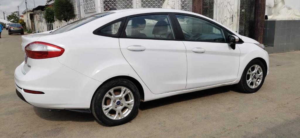 FORD FIESTA 2014 PROPRE à Abidjan - Photo 1