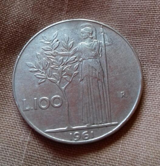 ITALIA 1961 MONEDA 100 LIRE en Ciudad de Guatemala - Imagen 2