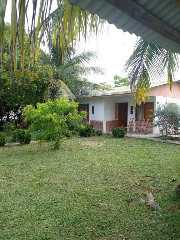 SE VENDEN BELLA PROPIEDAD Y 2 APARTAMENTOS EN PUNTARENAS. en Buenos Aires - Imagen 2