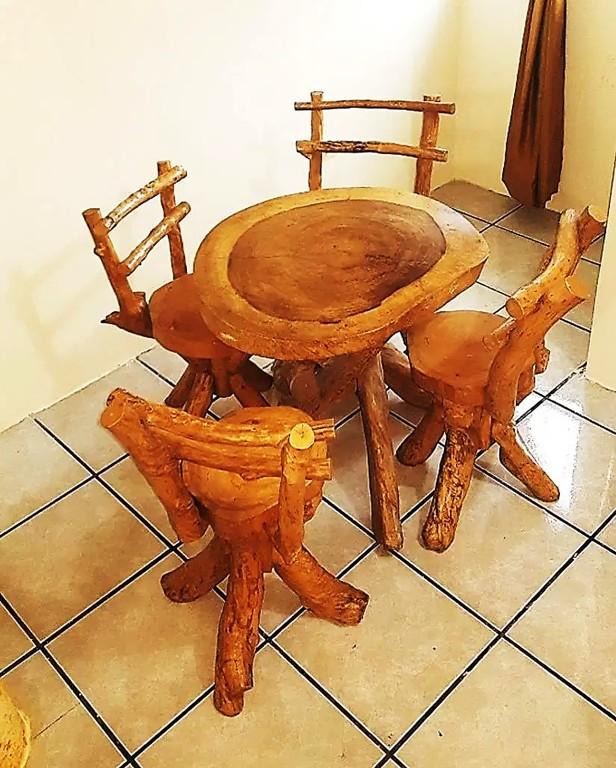 MUEBLES RUSTICOS EN MADERA SELECTA en Lima - Imagen 6