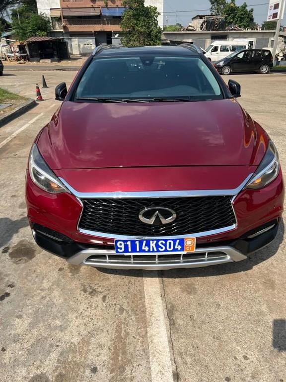 Infiniti QX30 Propre Mod 2018 à Abidjan - Photo 3