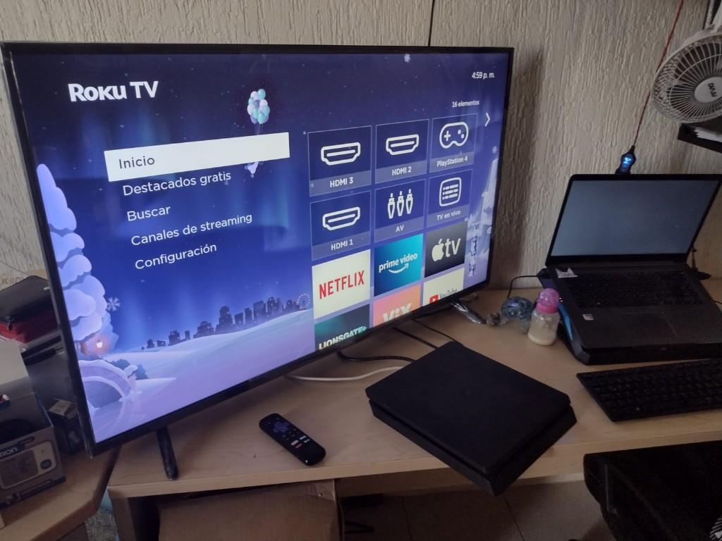 Philips Smart/Roku Tv 43” 4K Ultra HD en Tlajomulco de Zúñiga - Imagen 4
