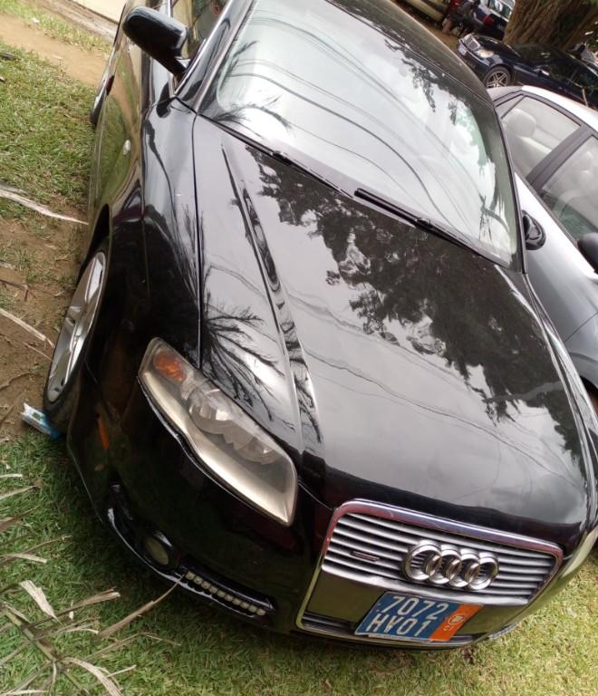 Audi A4 Boite Auto Mod 2007 à Abidjan - Photo 5