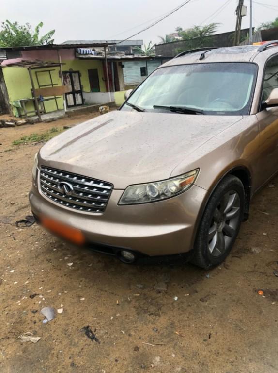 2008 Infiniti FX 35 à vendre / code 3880 à Douala - Photo 8