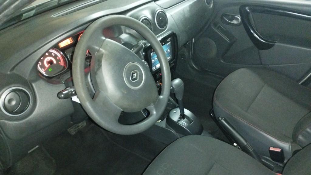 Sandero automático 2016 en Bucaramanga - Imagen 5