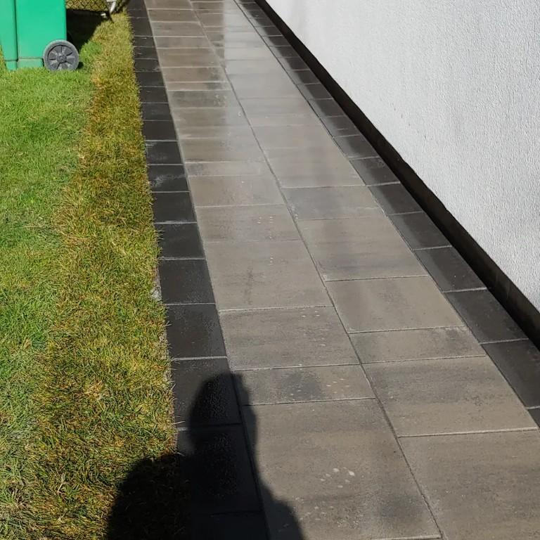 Landscaping interlock services in Brampton - Image 3