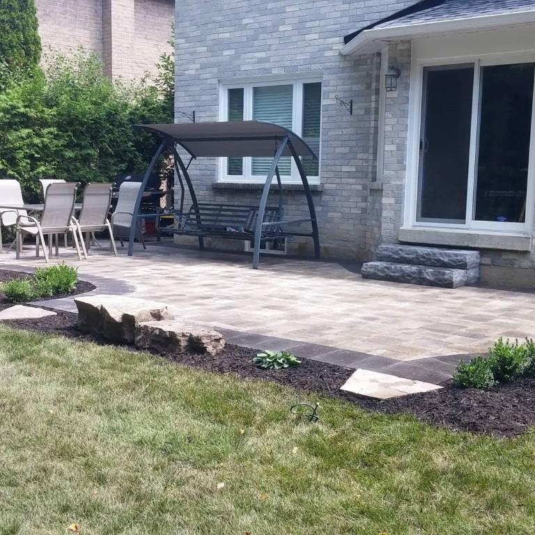 Landscaping interlock services in Brampton - Image 4
