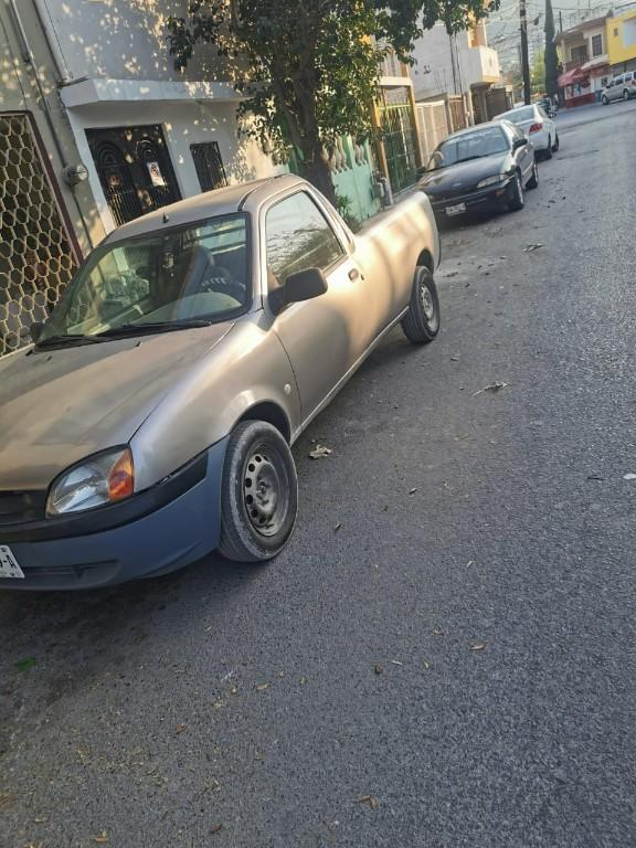 Ford Courier 2008 en Santa Catarina - Imagen 3