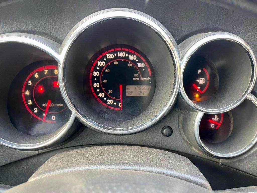 TOYOTA MATRIX XR à Abidjan - Photo 10